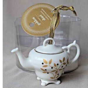 2005 Martha Stewart Golden Traditions Decorative Teapot Christmas Ornament New